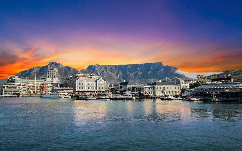 V&A Waterfront: the perfect place to go shopping in Cape Town, South Africa, THE LIFESTYLE HUNTER